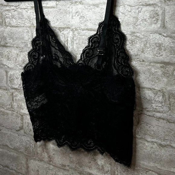 Elegant Black Lace Pajama Set - Picture 7 of 12